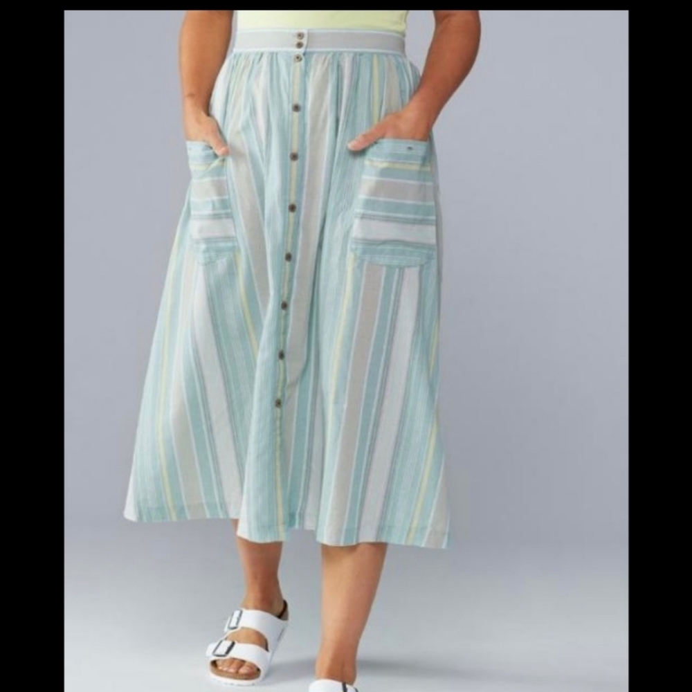 Patagonia Lightweight A/C Midi Skirt. Size Small. Multicolor Striped Blue.